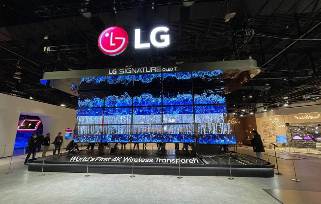 صفحه نمایش شفاف ال جی LG در نمایشگاه 2024 CES