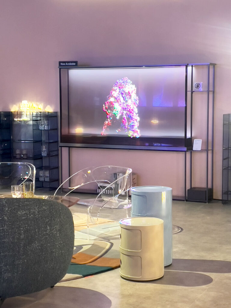 تلویزیون شفاف LG SIGNATURE OLED T