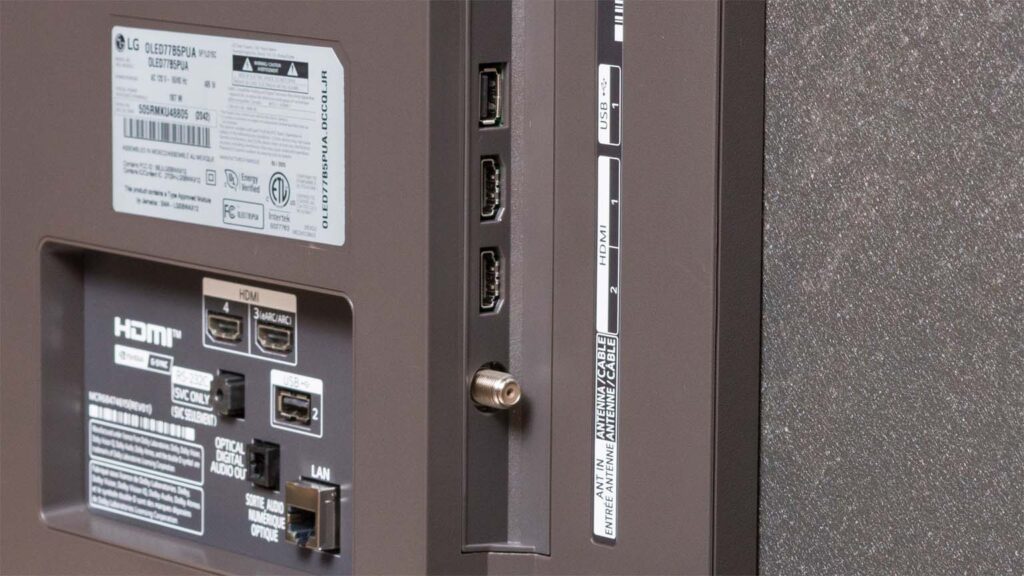 ورودی های کنار تلویزیون ال جی B5 OLED